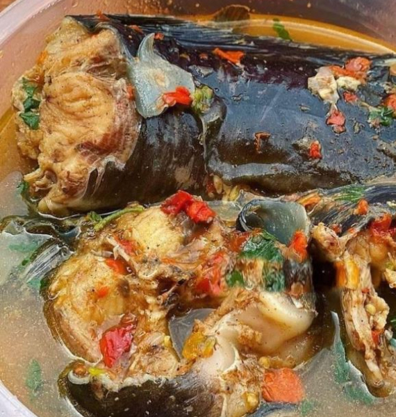 A bowl of freshly made Nigerian catfish pepper soup